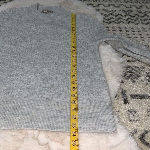 Loft Gray Long Sleeve Sweater Size S - Picture 7 of 10
